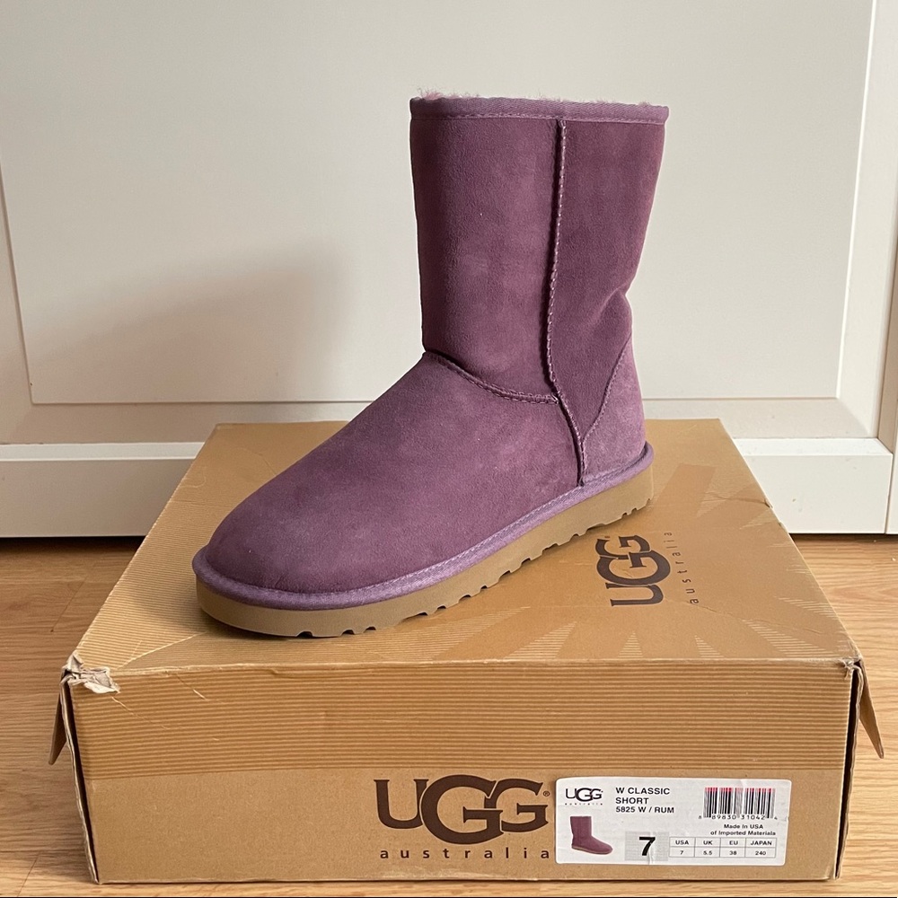 Classic Short UGG Boots